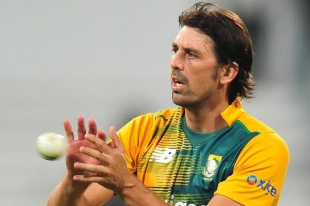 Bowlers with the Most Five-Wicket Hauls in T20s 