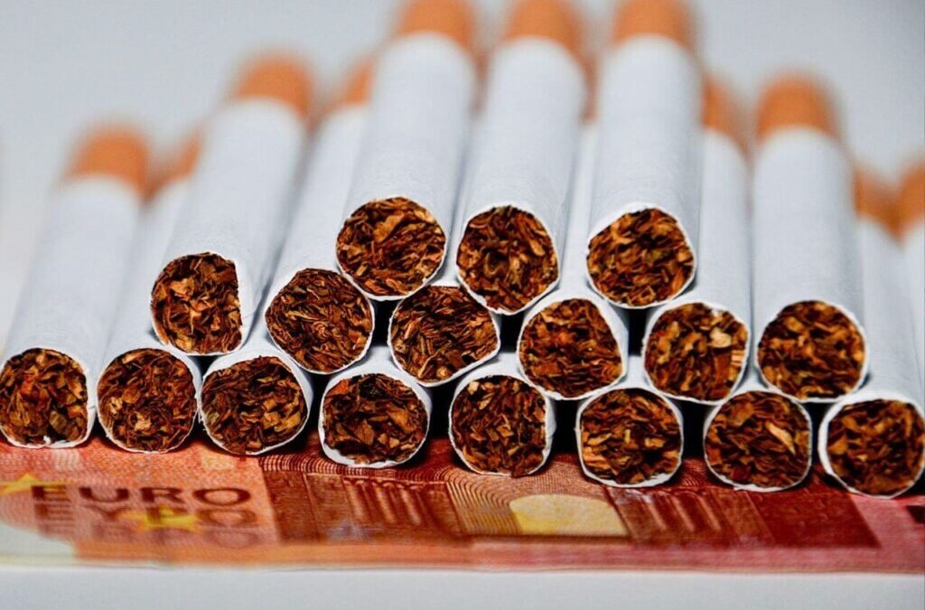 Tobacco stock falls 4% after company announces its Q1 results