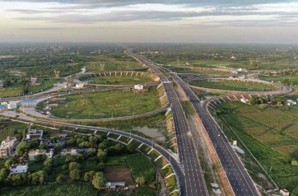 Bengaluru’s Satellite Town Ring Road: Boosting Real Estate Across These 12 Key Towns