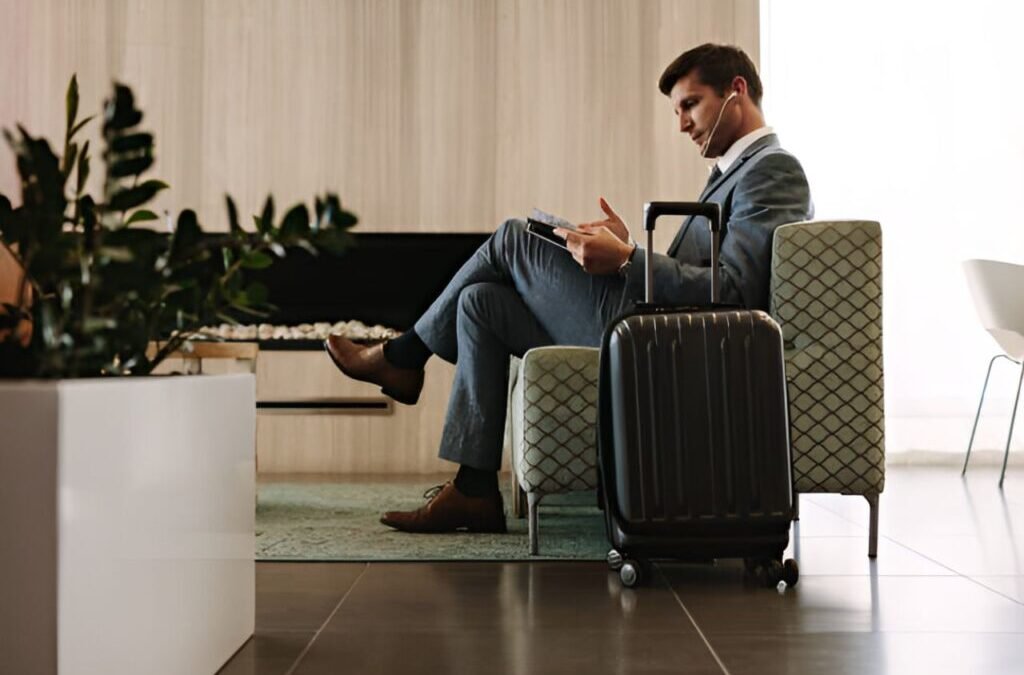 5 Best Credit Cards for Domestic and International Lounge Access in India 2025