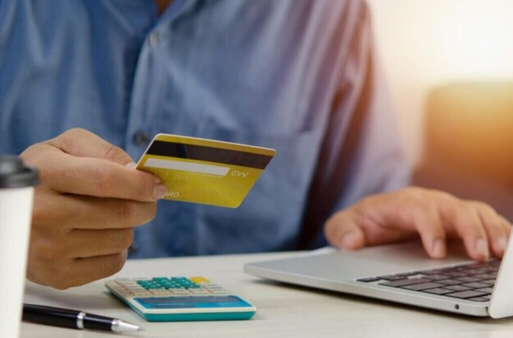 This Pune-based Data Analyst Saved ₹2 Lakh in HDFC Credit Card Rewards – Here