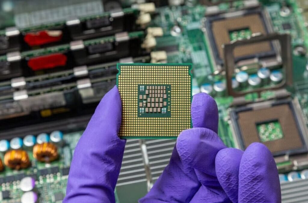 French Semiconductor Firm Plans to Buy 100,000 Bitcoin by 2030 After $200M Raise
