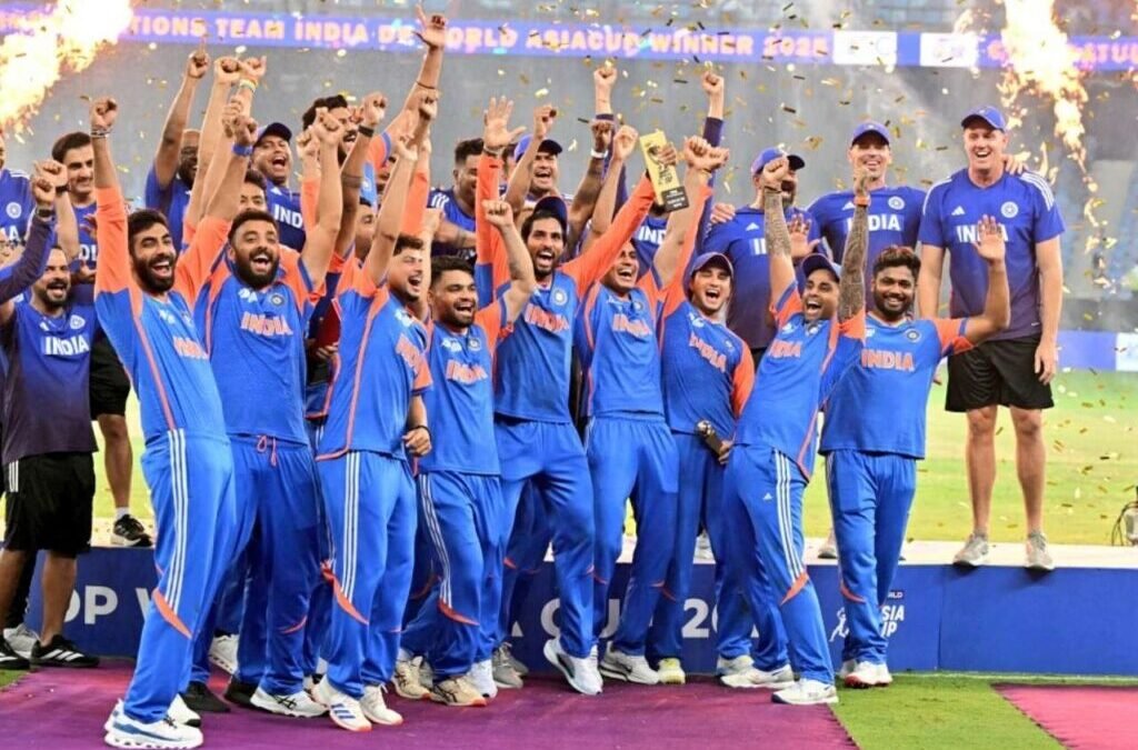 Asia Cup 2025: Why did team India refuse to collect trophy – Mohsin Naqvi runs away with it!