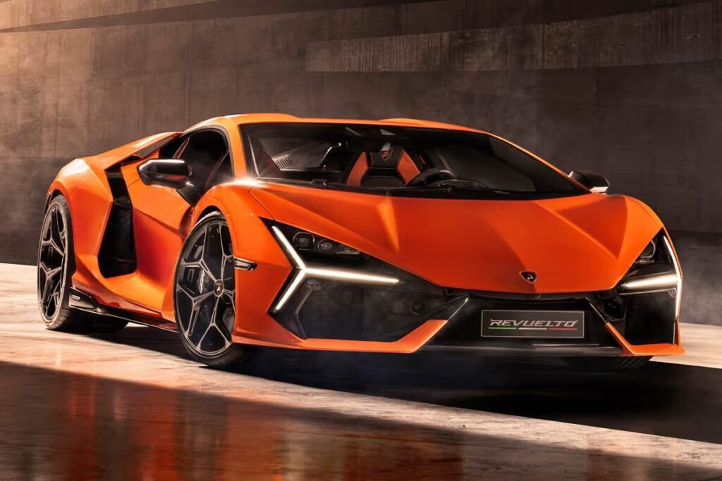 Car - Lamborghini Revuelto - Image