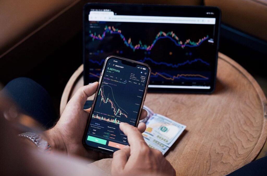 Iron Condor Vs Iron Butterfly Trading Strategies - Cover Image
