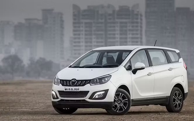 Car - Mahindra Marazzo - Image