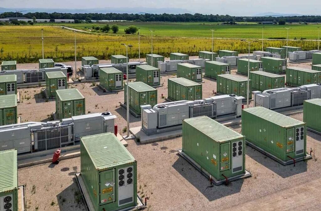 Telecom stock jumps 3% after receiving ₹100 Cr order for Battery Energy Storage System