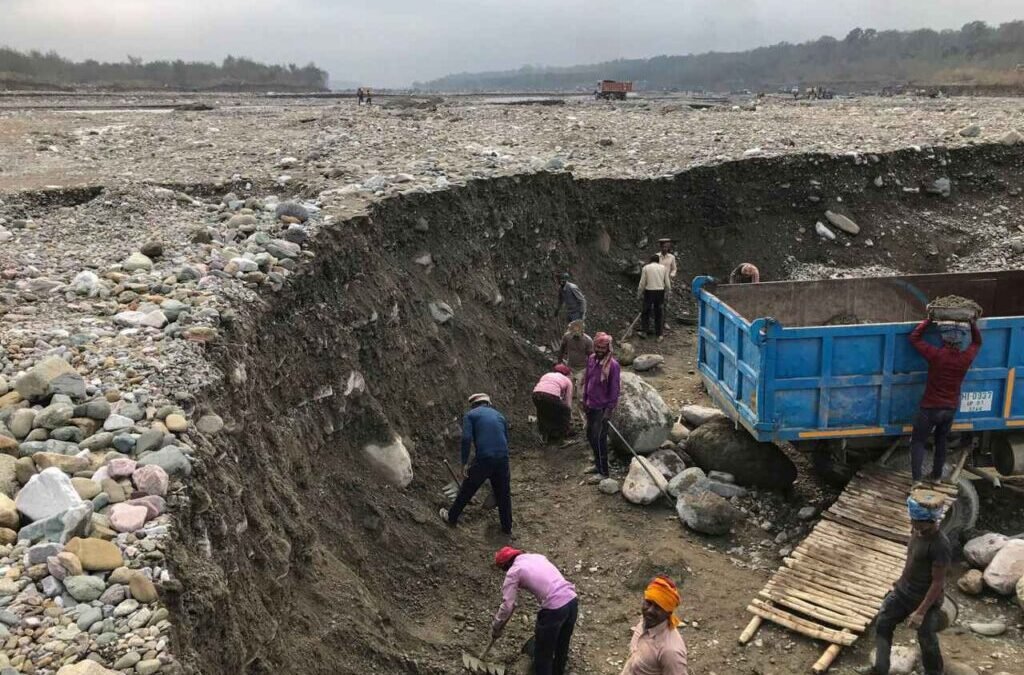 Vishnu Prakash shares jump 7% upon securing 5-Year River Sand Mining Lease in Rajasthan; Check the total order book