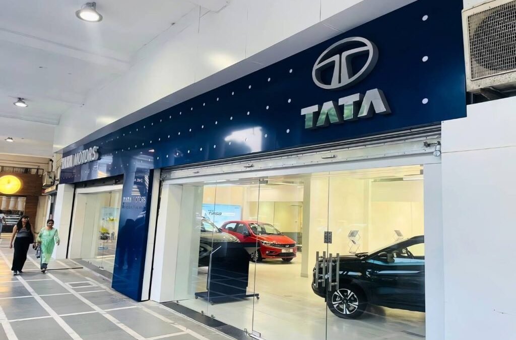 Can Tata Motors sustain its EV leadership with ₹18,000 Cr investment and 5 new electric models?