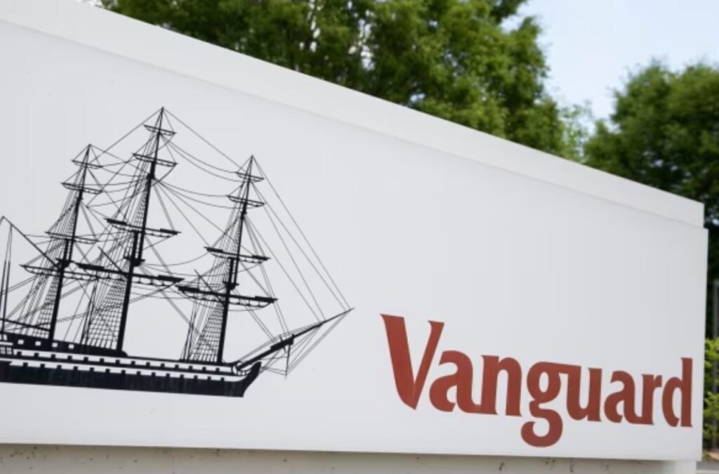 Small cap stock: Vanguard nearly doubles stake in this leading iPhone distributor