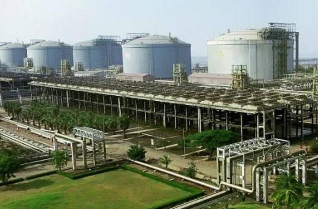 Fundamental Analysis of Petronet LNG - Cover Image