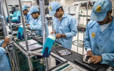 Can EMS stocks sustain strong revenue growth despite near-term margin pressure in Q4 FY26?